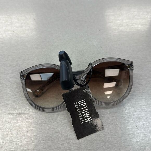 Chloe Sunglasses - Picture 1 of 9
